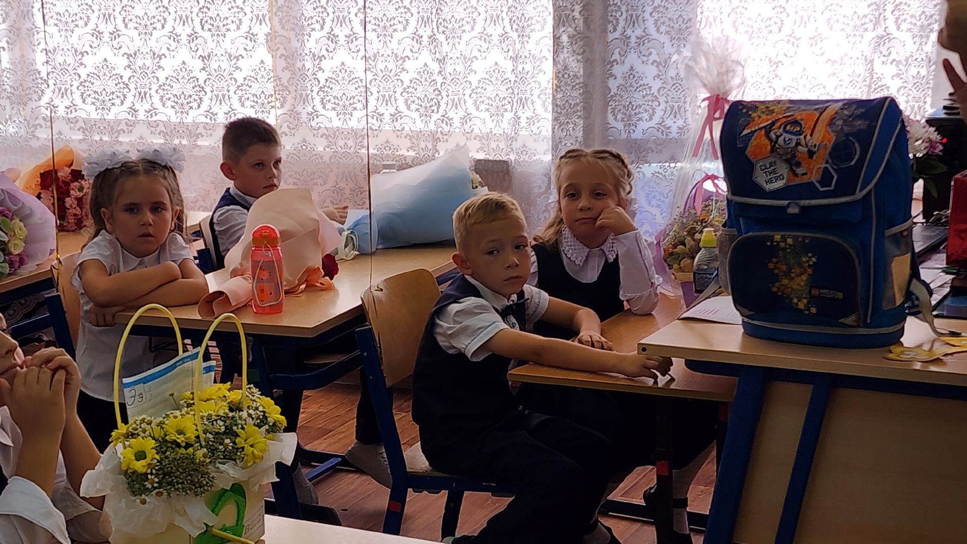 Бронницы, День знаний, торжественная линейка, Первоклассники, День знаний в школе,