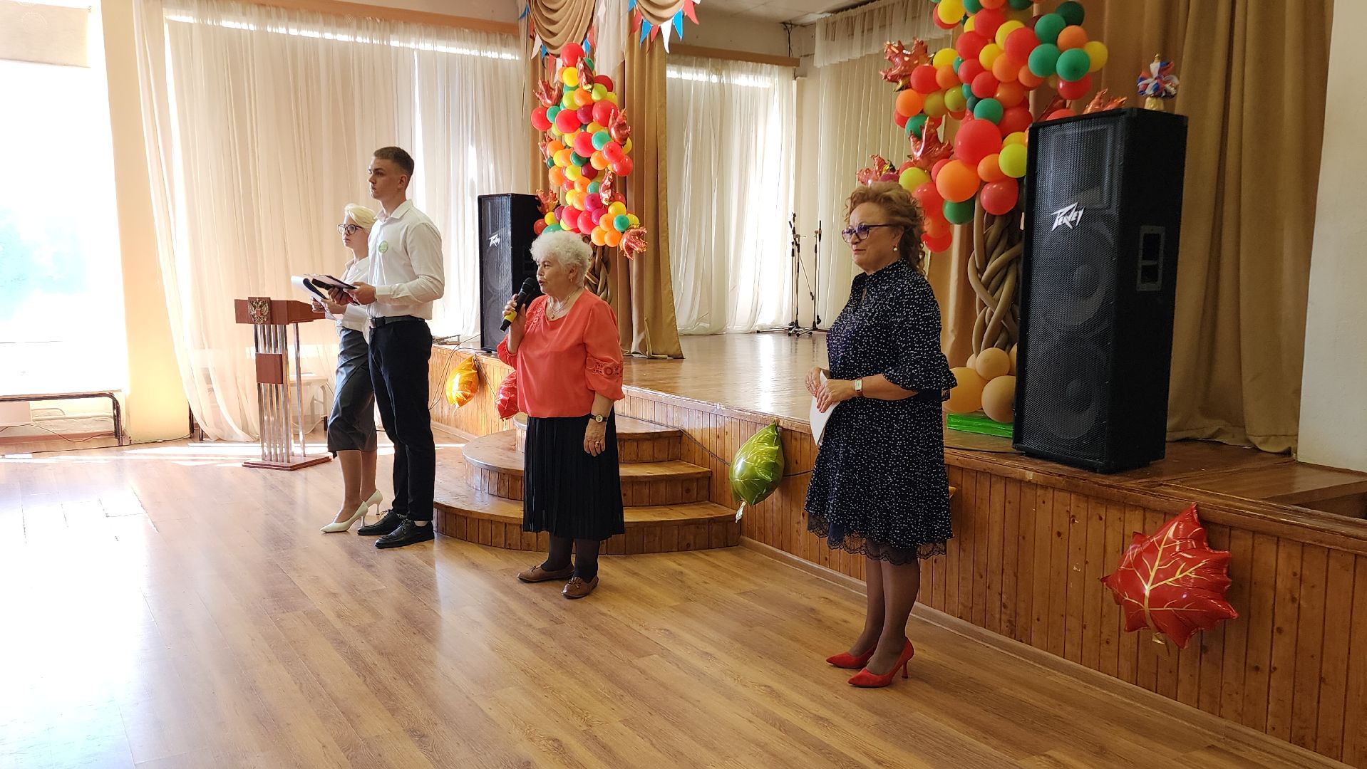 Бронницы, День знаний, торжественная линейка, Первоклассники, День знаний в школе,