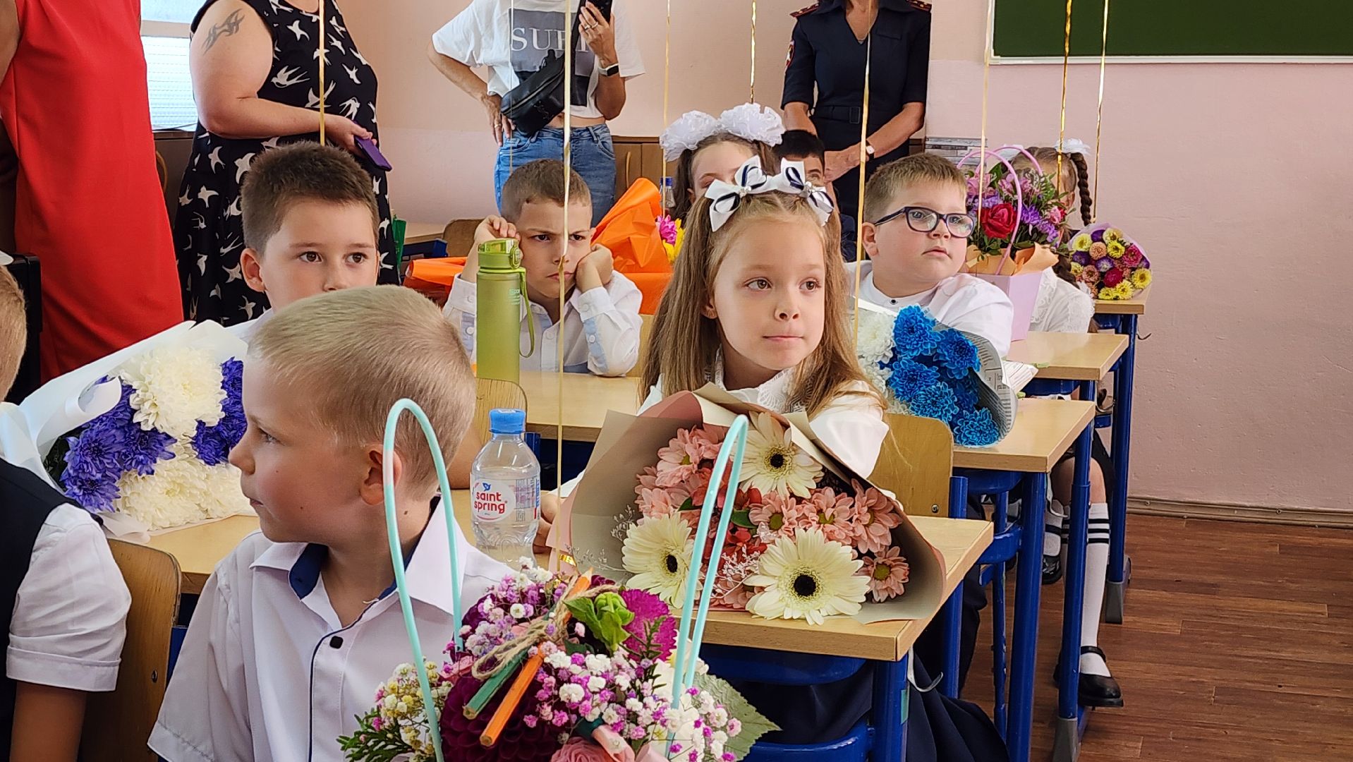 Бронницы, День знаний, торжественная линейка, Первоклассники, День знаний в школе,