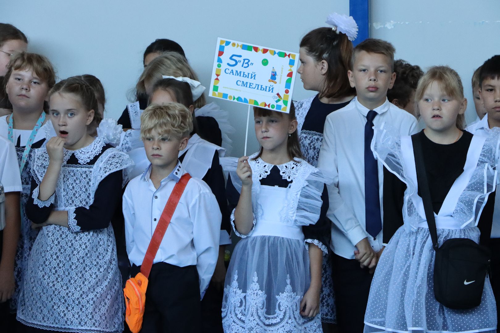 лотошино, лотошинская школа 1, образование, первый звонок, день знаний,