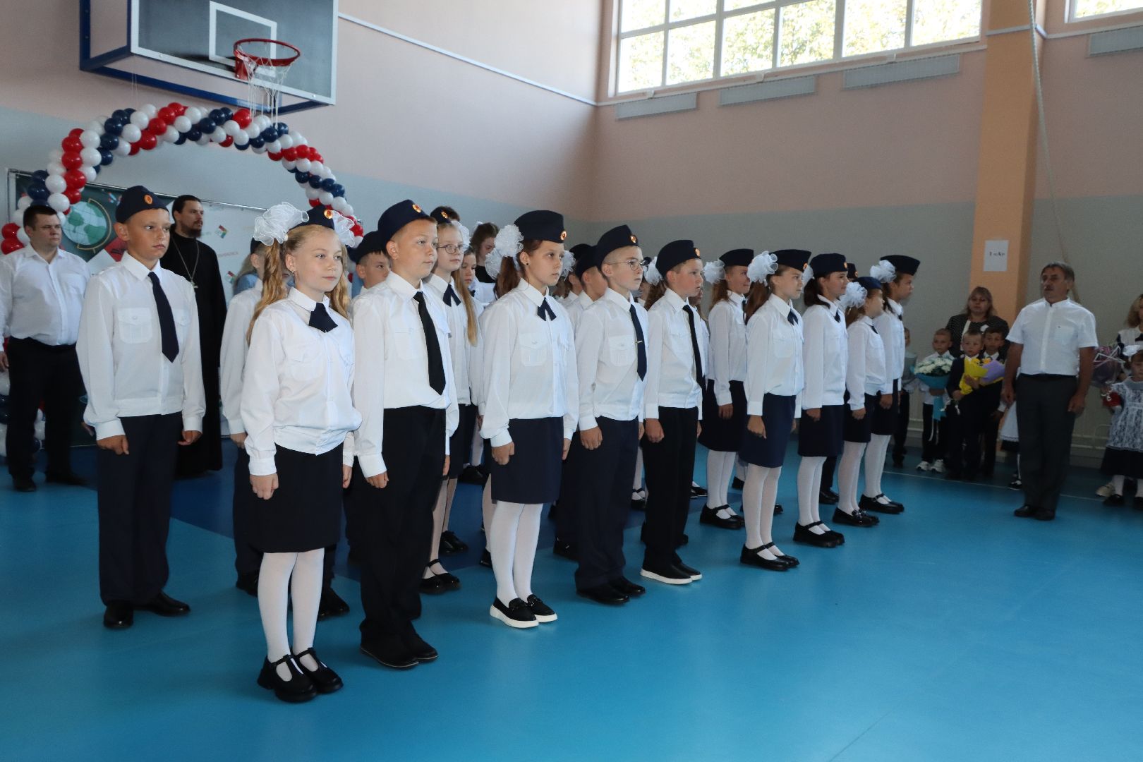 лотошино, лотошинская школа 1, образование, первый звонок, день знаний,