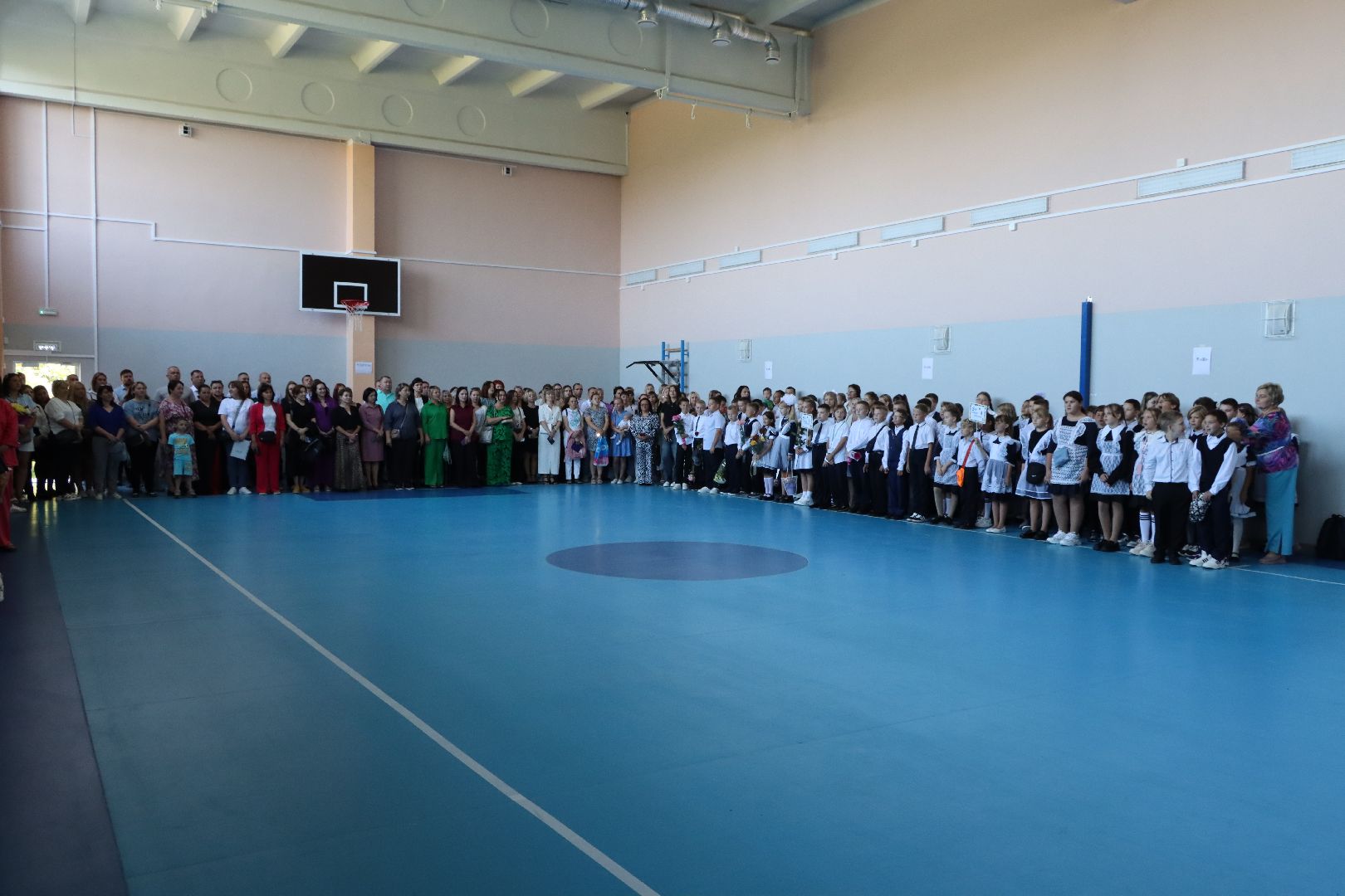 лотошино, лотошинская школа 1, образование, первый звонок, день знаний,