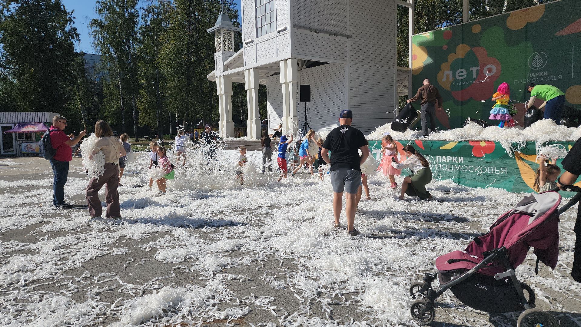 пушкино, центральный парк, детский праздник, день знаний, шоу, театральная зарядка, первоклассники,