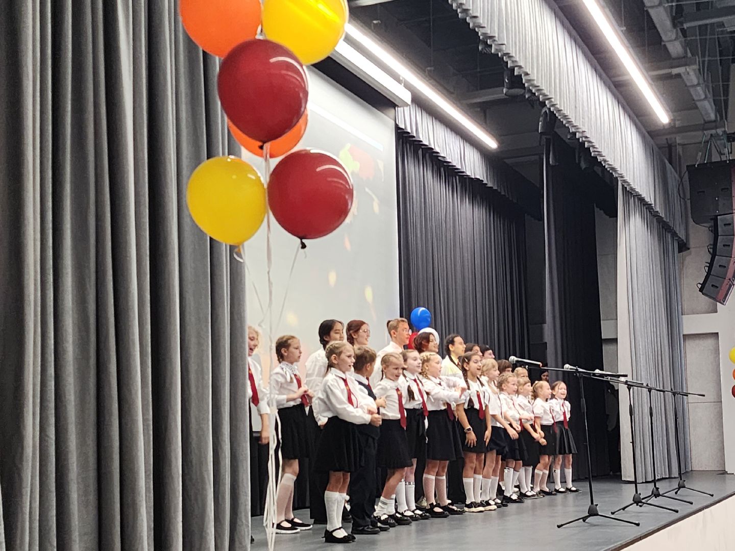 новая школа, первый звонок,