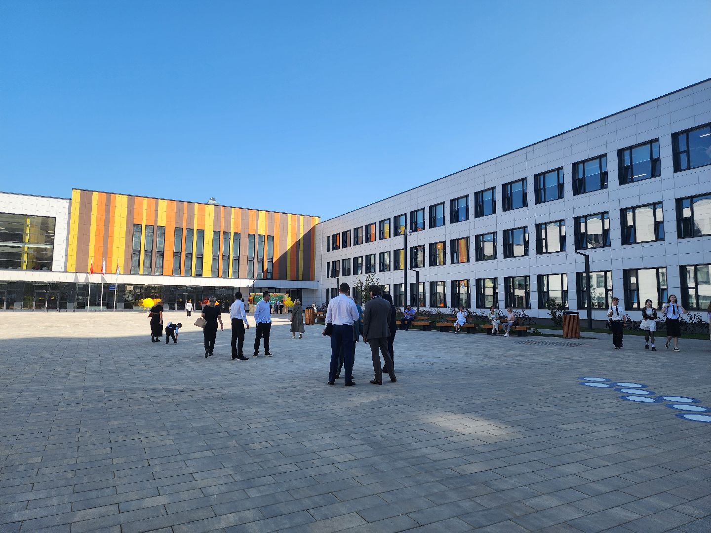 новая школа, первый звонок,