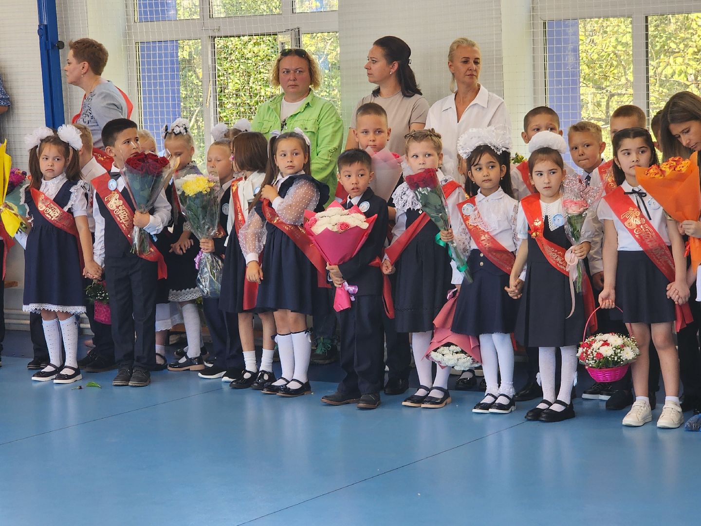 серпухов, поселок пролетарский, пролетарская школа, день знаний, депутат госдумы, первоклассники,