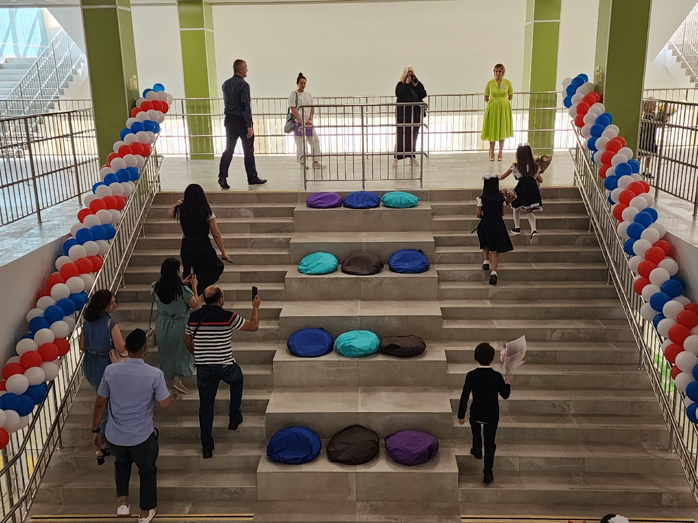 новый корпус, первый звонок,