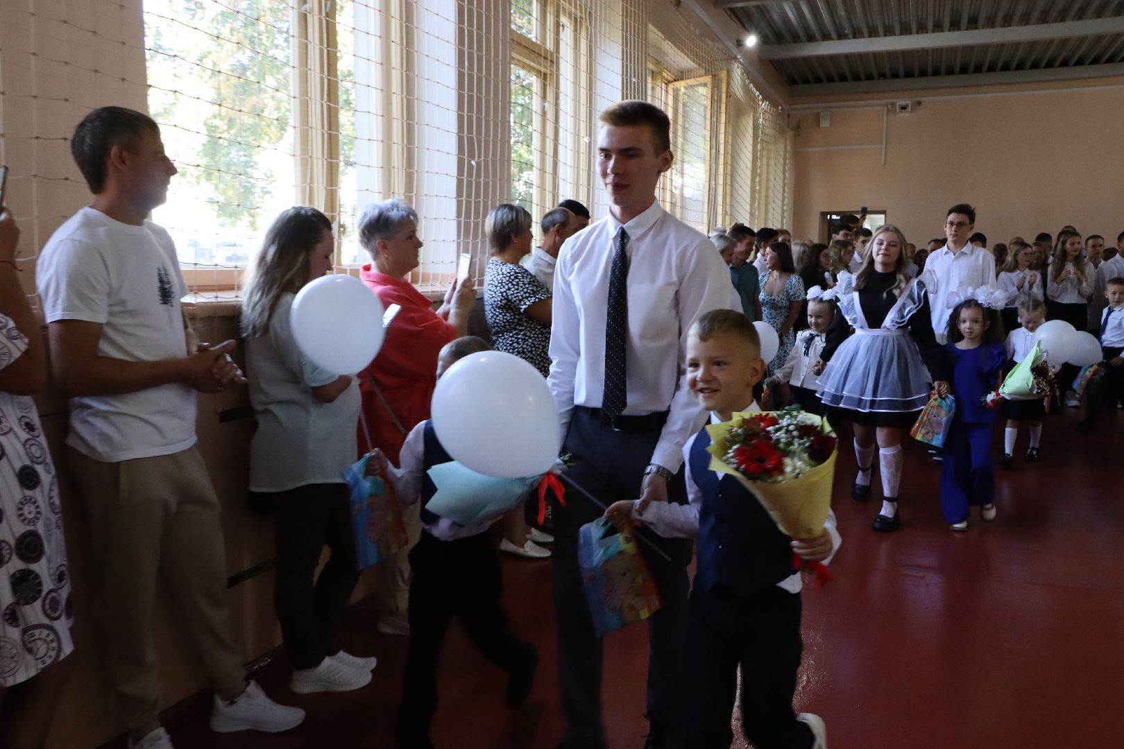 день знаний, совхозная сош, Серебряные пруды, глава городского округа,