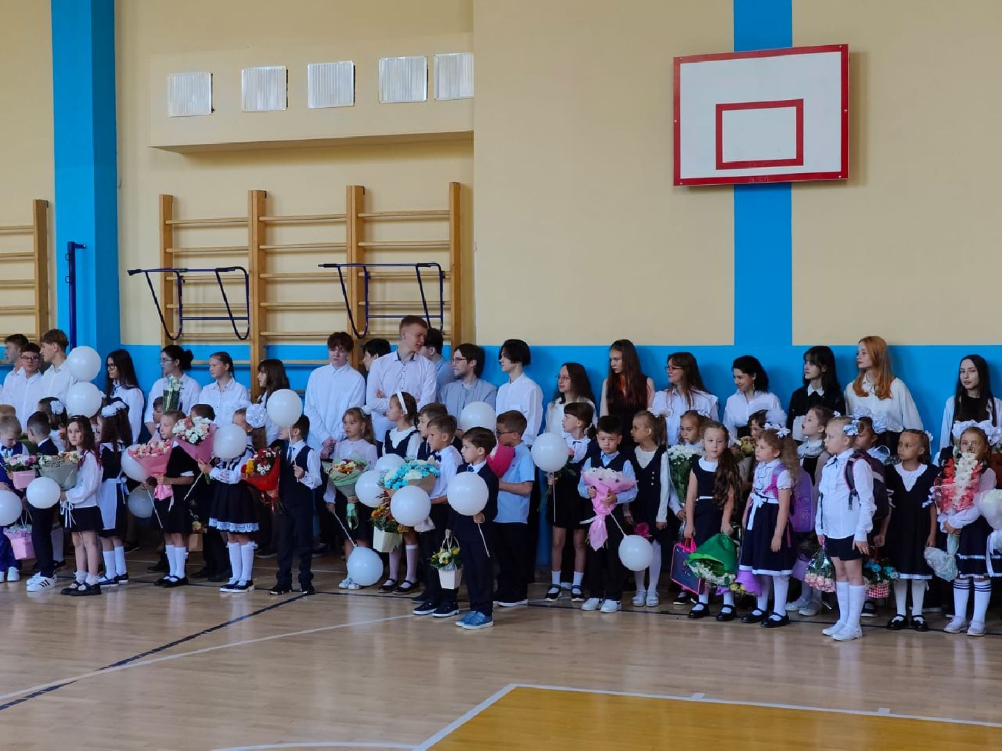 пушкино, школа 1, день знаний, торжественная линейка, первоклассники,