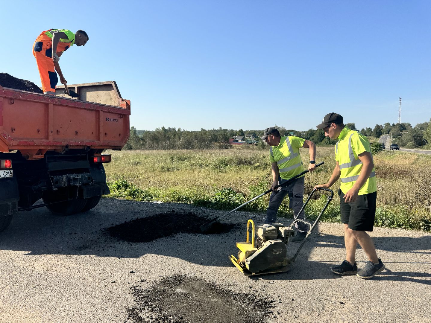 шаховская, ремонт автомобильных дорог, асфальтовая крошка,
