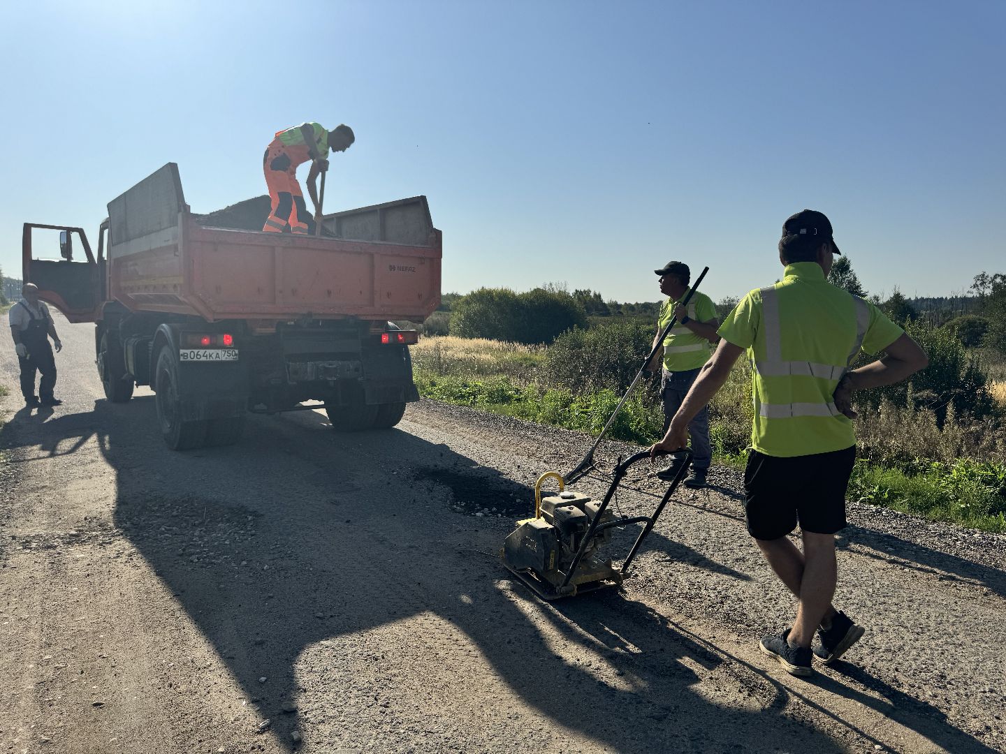 шаховская, ремонт автомобильных дорог, асфальтовая крошка,