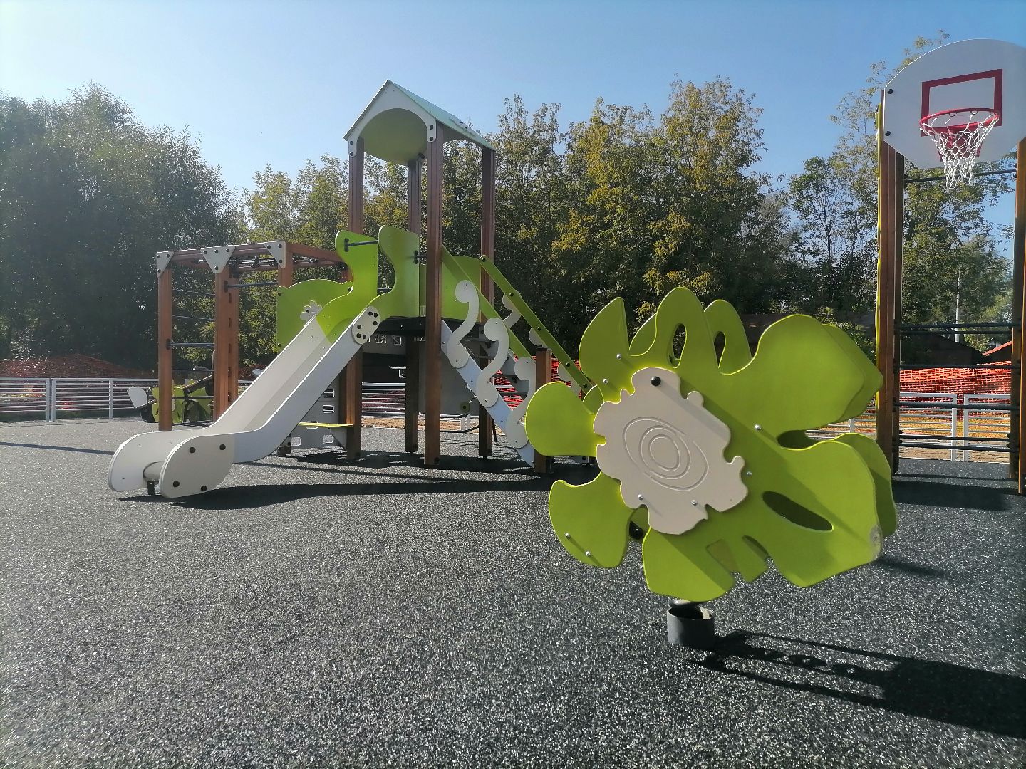 строительство детской площадки, демихово, орехово-зуевский округ, благоустройство дворов в подмосковье,