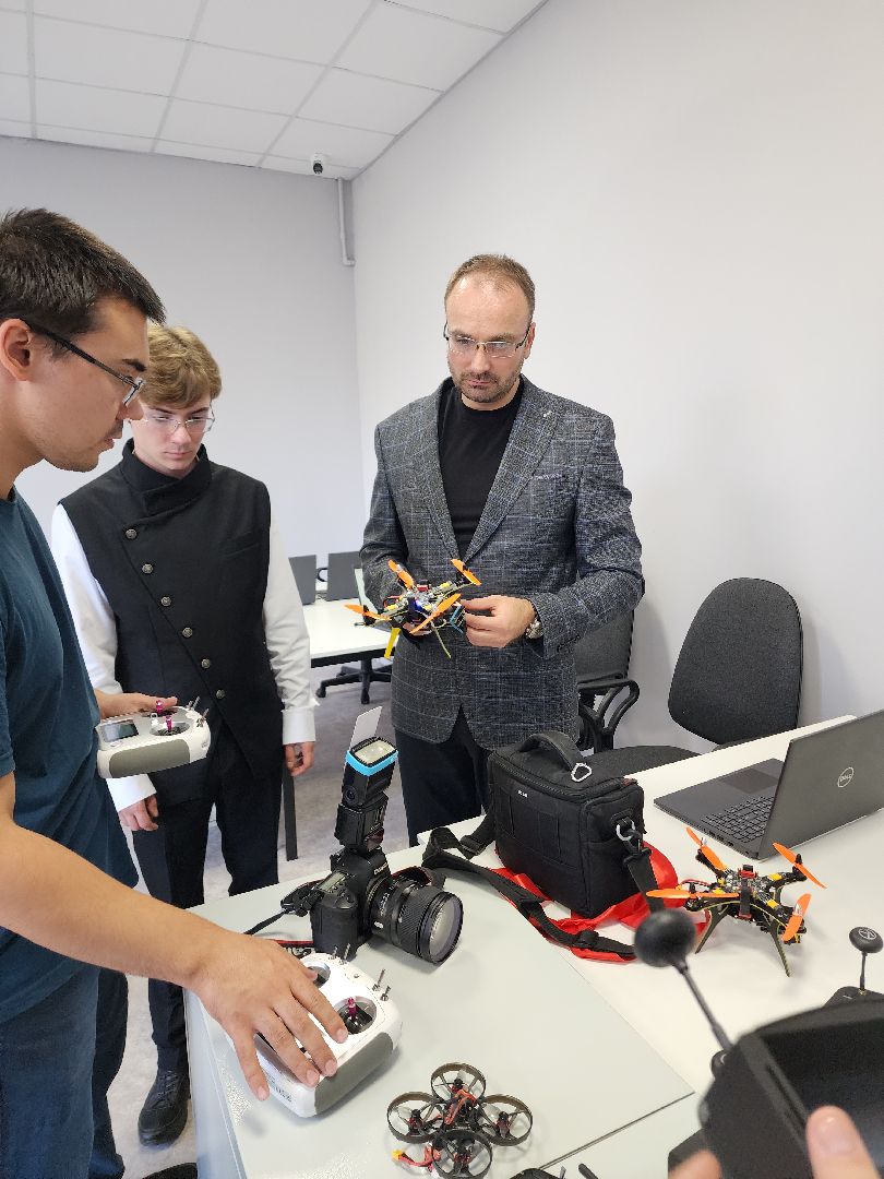 электросталь, дополнительное образование, дети, образование в подмосковье, бпла, беспилотник, беспилотники, дроны, гимназия 9, ггту,