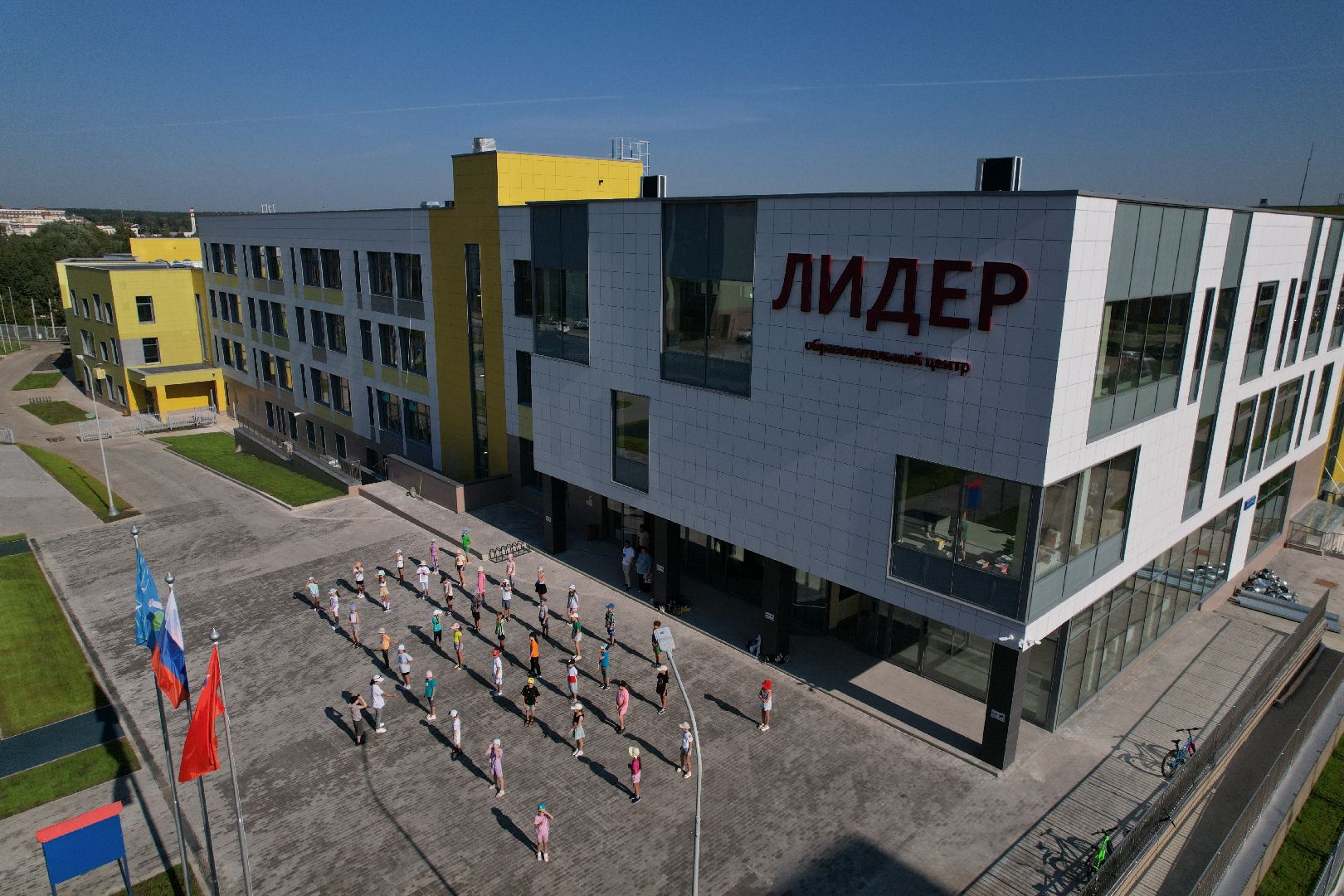 видео с коптера, школа, красногорск,