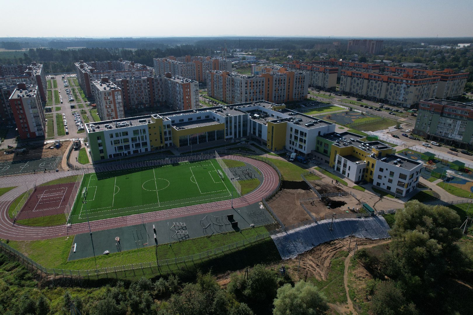 видео с коптера, школа, красногорск,