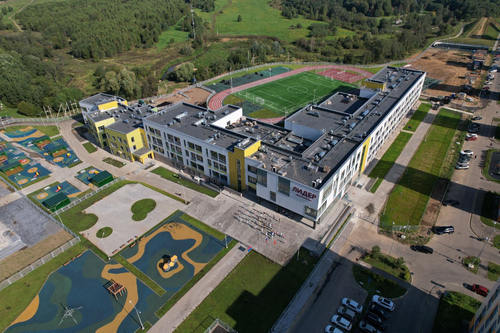 видео с коптера, школа, красногорск,