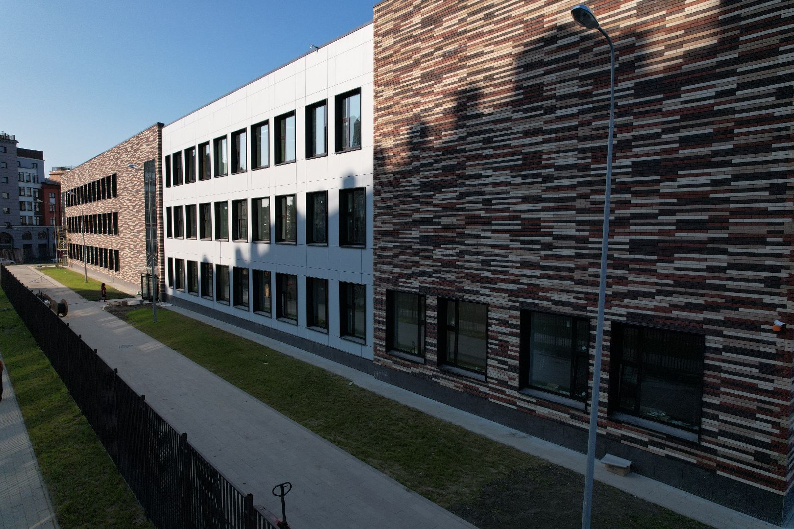 видео с коптера, школа,