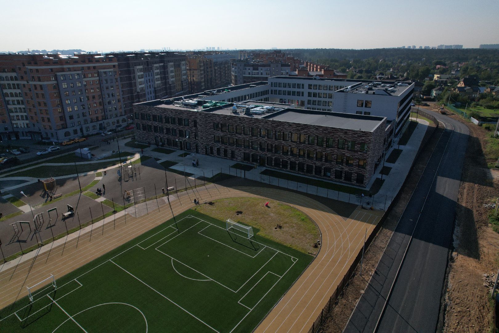 видео с коптера, школа,