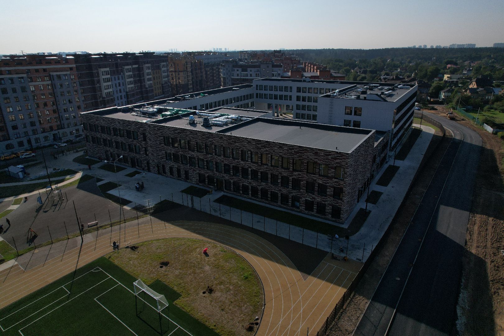 видео с коптера, школа,