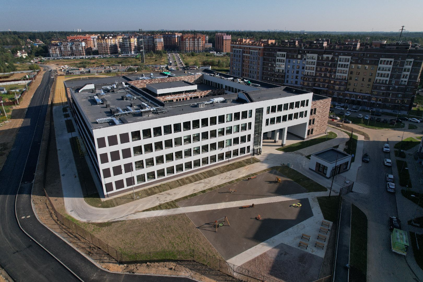 видео с коптера, школа,