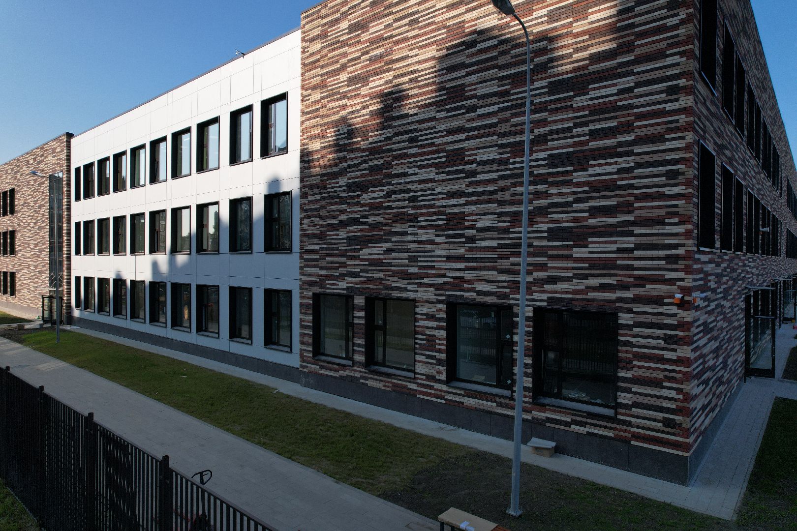 видео с коптера, школа,