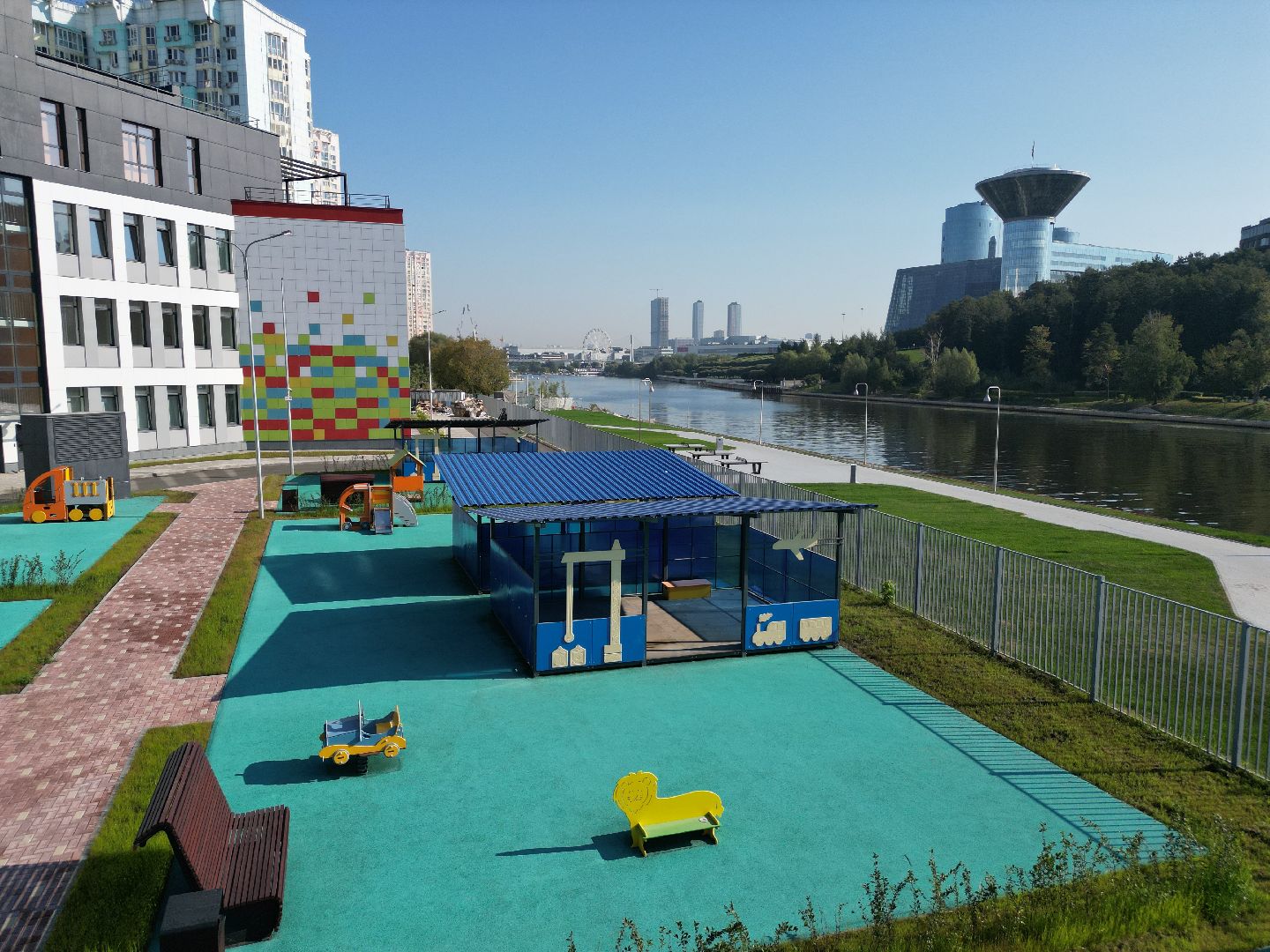 видео с коптера, школа, красногорск,