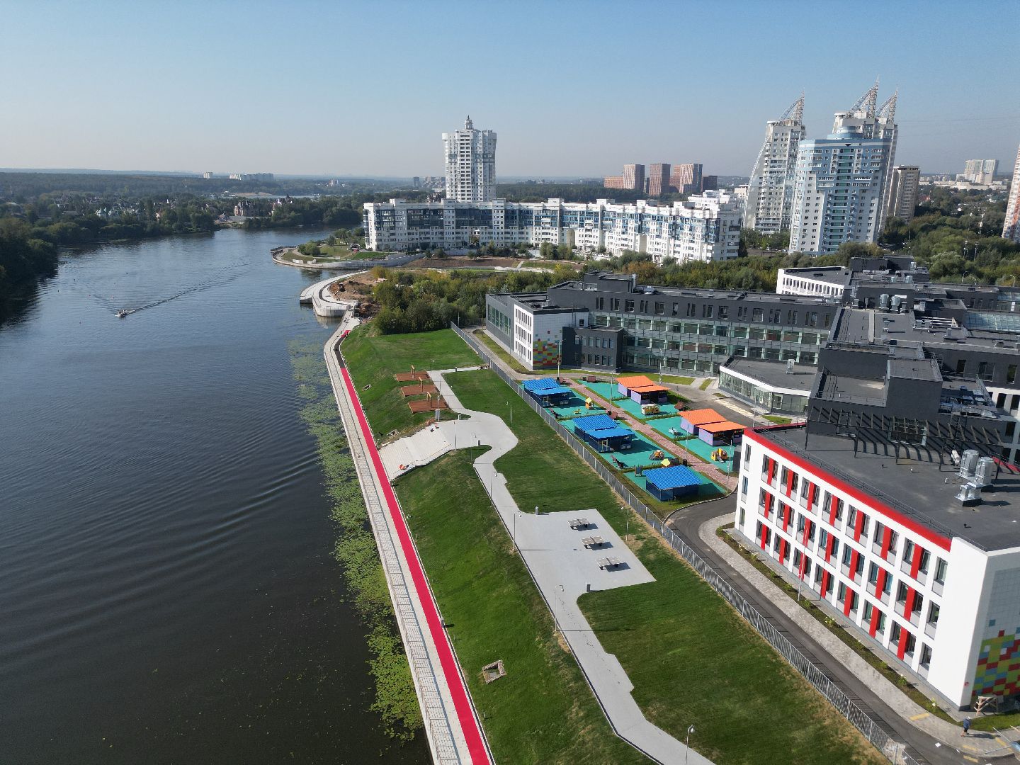 видео с коптера, школа, красногорск,