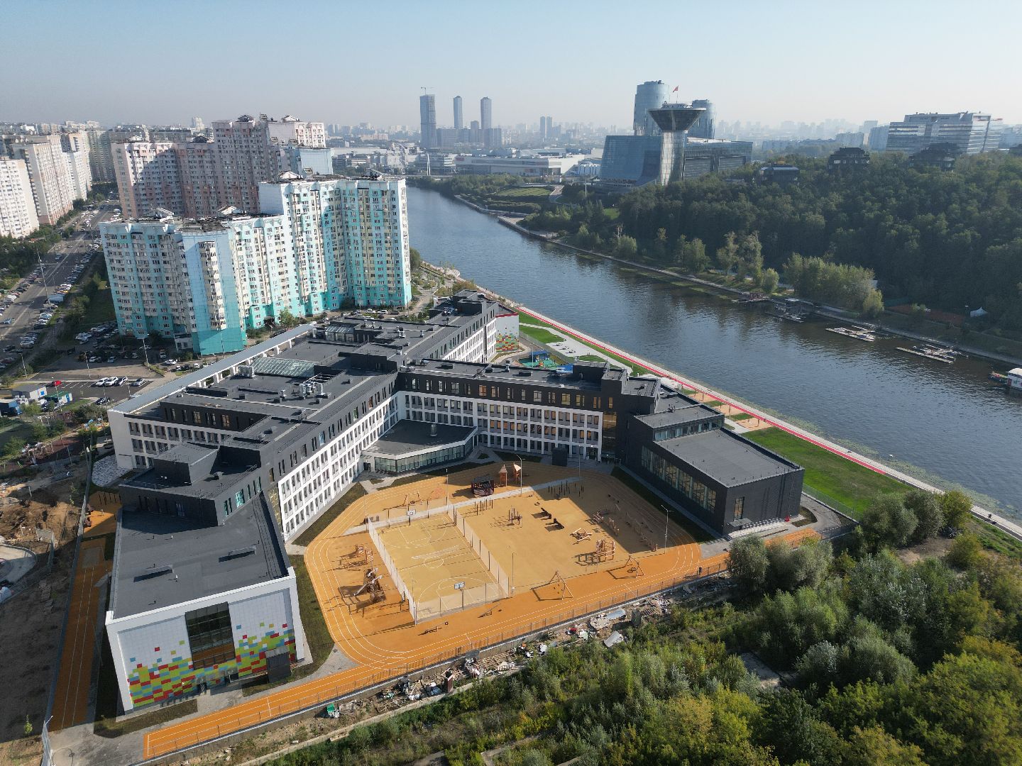 видео с коптера, школа, красногорск,