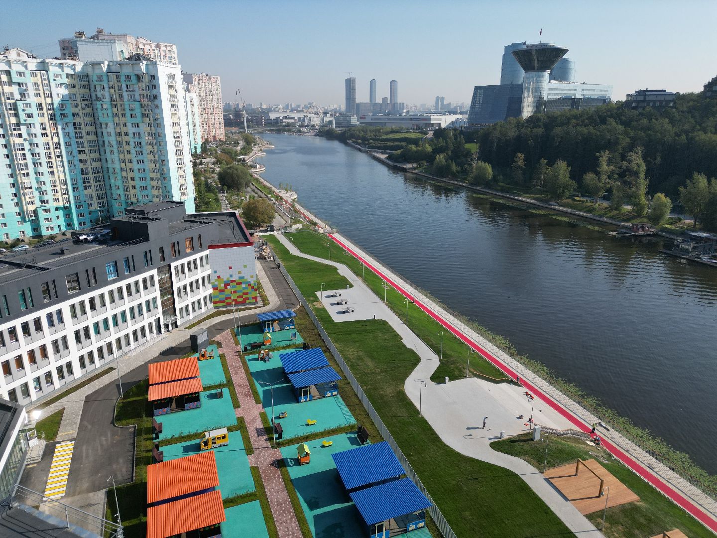 видео с коптера, школа, красногорск,