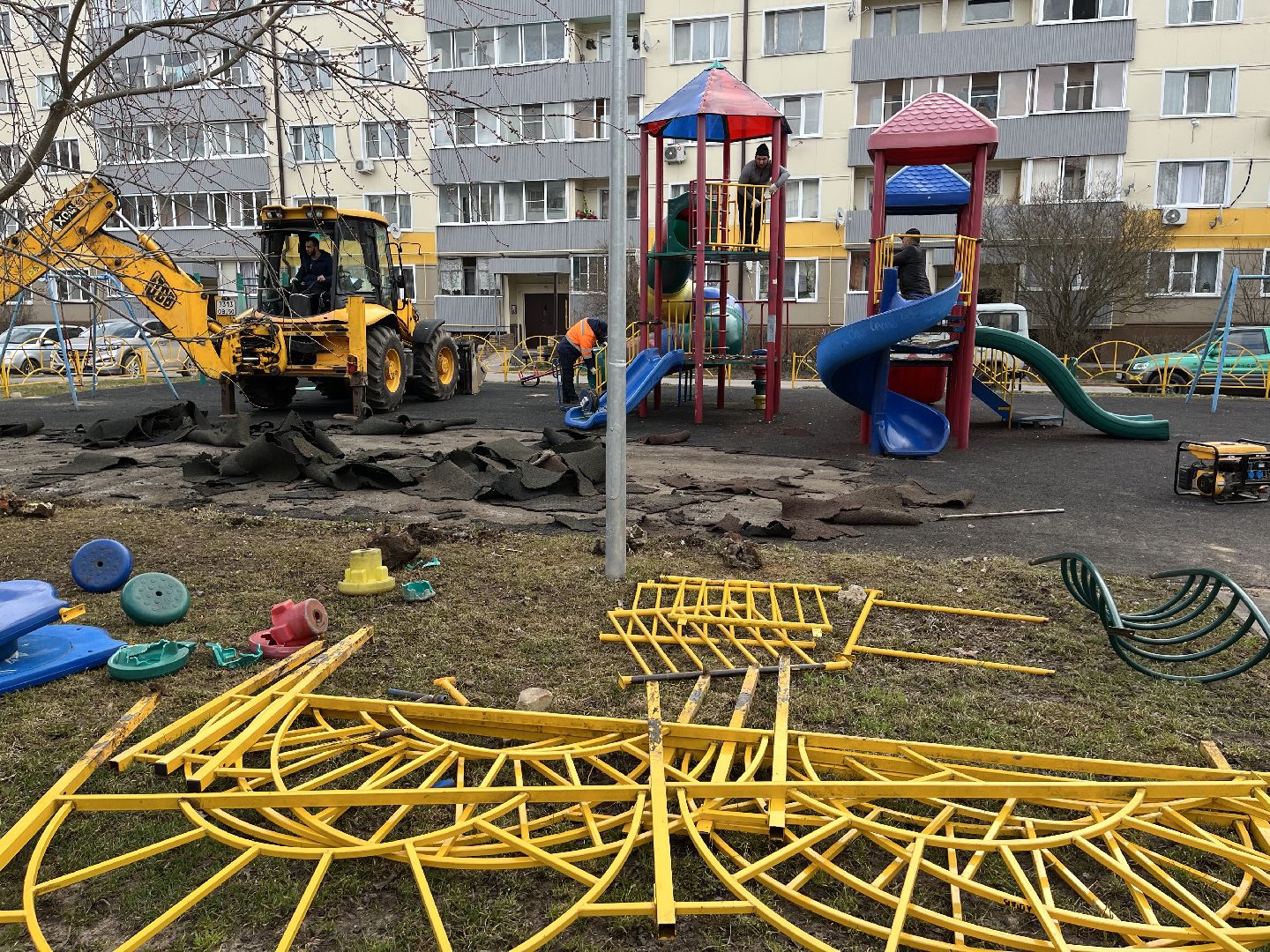 Шаховская, детская площадка, демонтаж