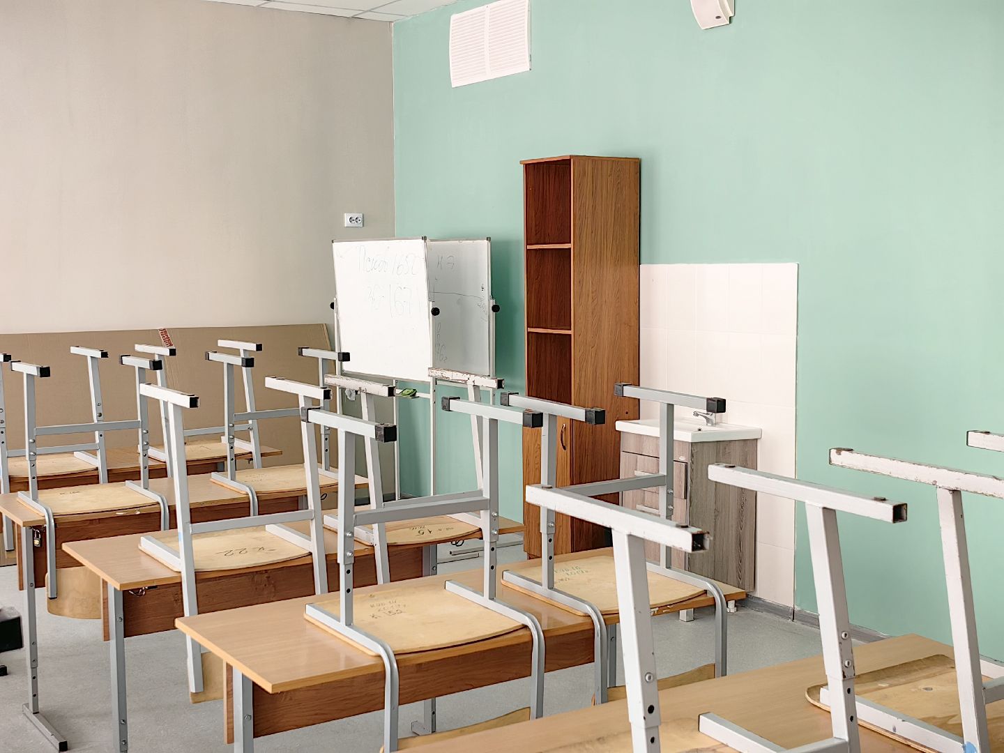 новый учебный год 2024, ремонт классов, образование, парта, проектор, капремонт,