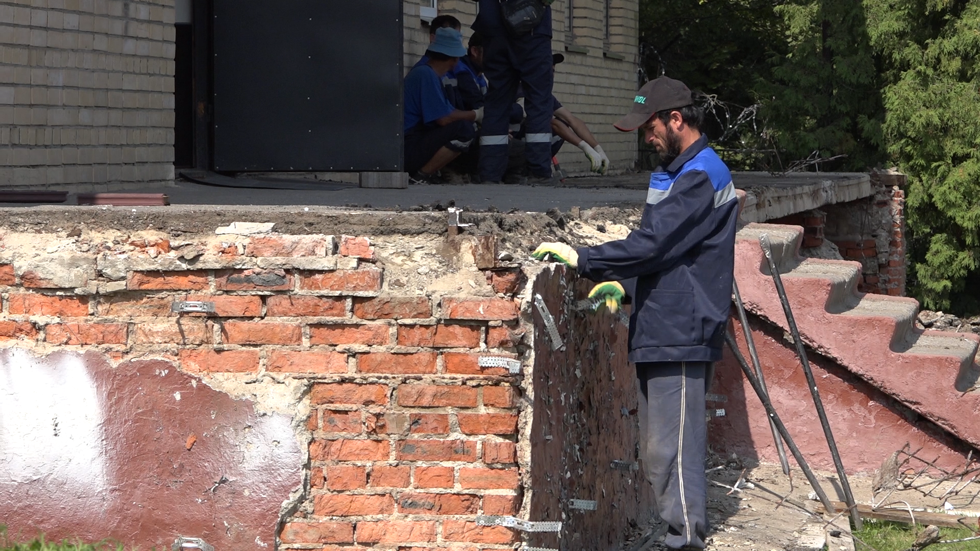 благоустройство территории, власиха столица РВСН, новый облик Власихи, въездная группа Власиха, мкр Солнечный Власиха,