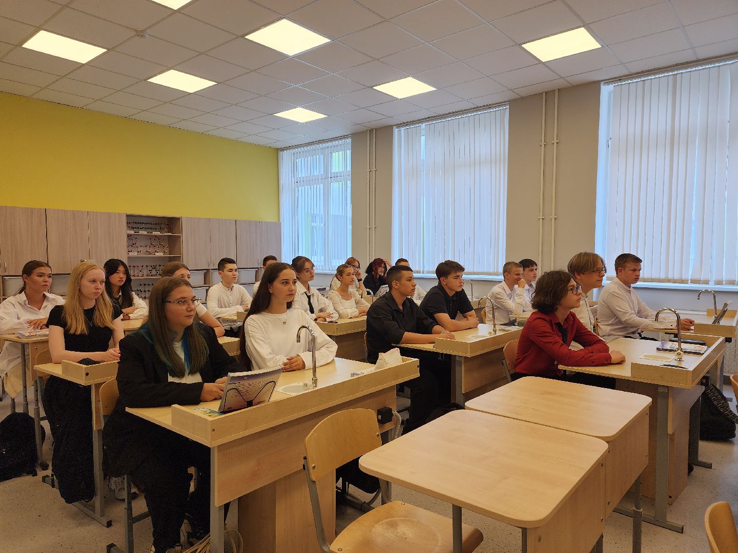 серпухов, подмосковье, беслан, Катасонов, школа 19, образование,