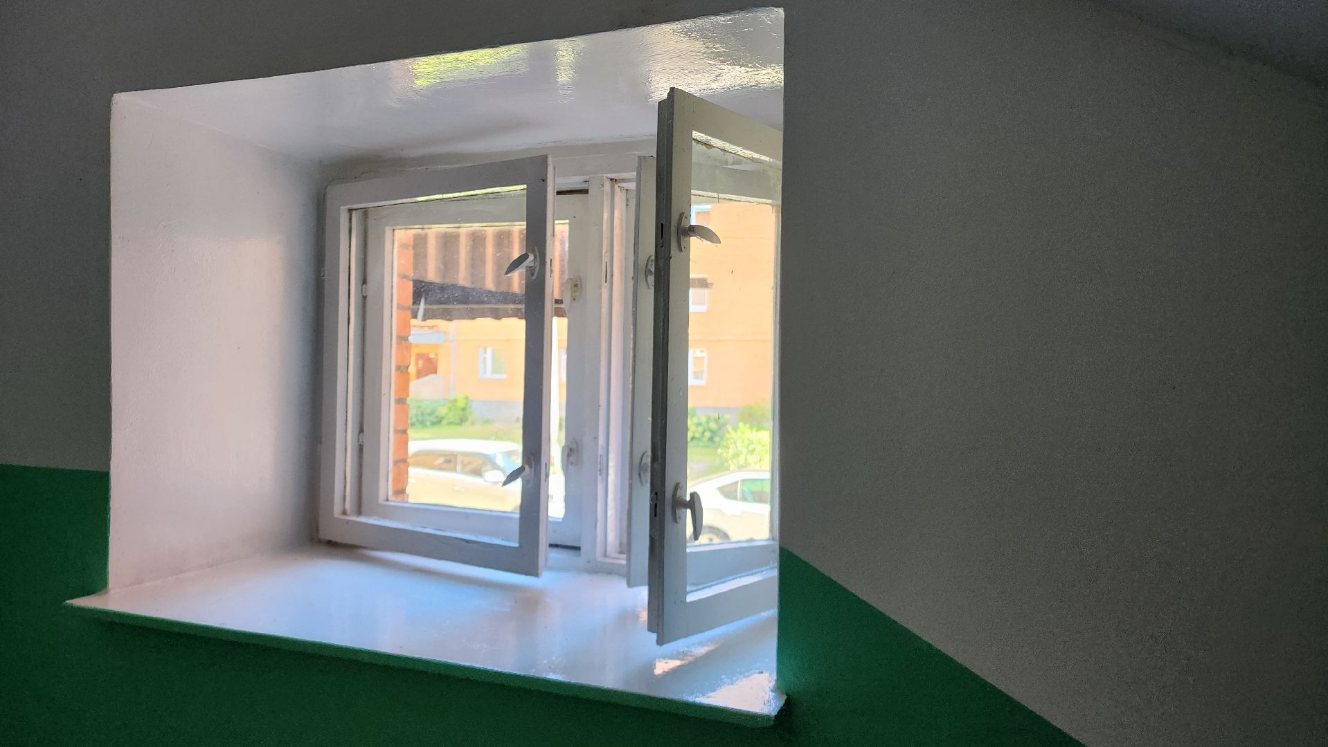 Бронницы, Поселок Горка, Покраска окон, Подготовка к зимнему периоду,