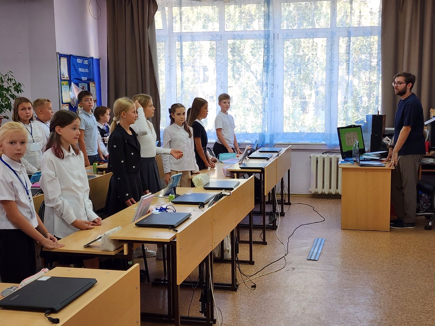 Чехов, школа 3, новые учителя, молодые преподаватели, семья педагогов, Анастасия Гроза, Даниил Гроза, поддержка учителей,