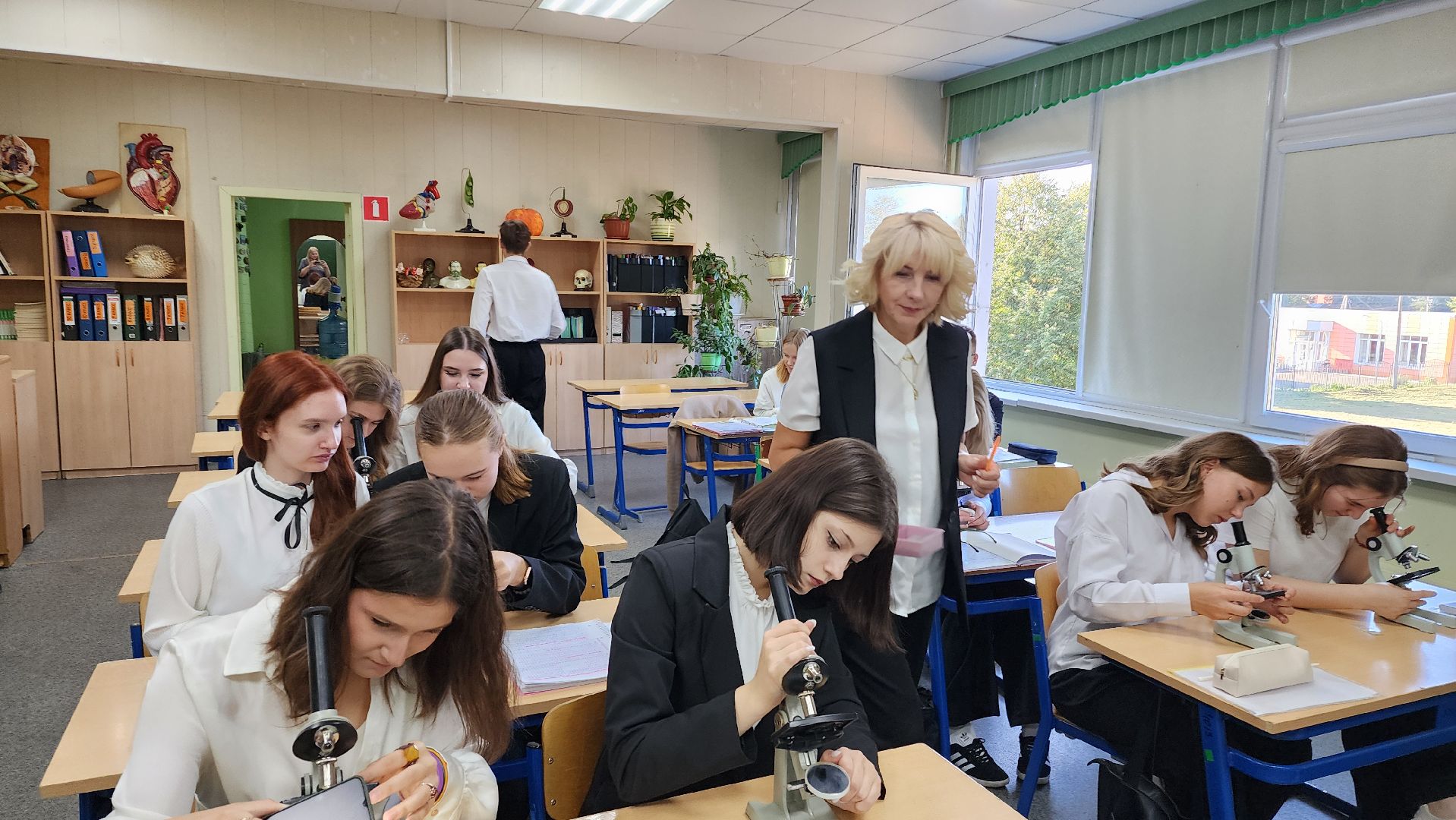 Бронницы, учитель биологии, Учитель бронницкой школы, учитель подмосковья -2024,