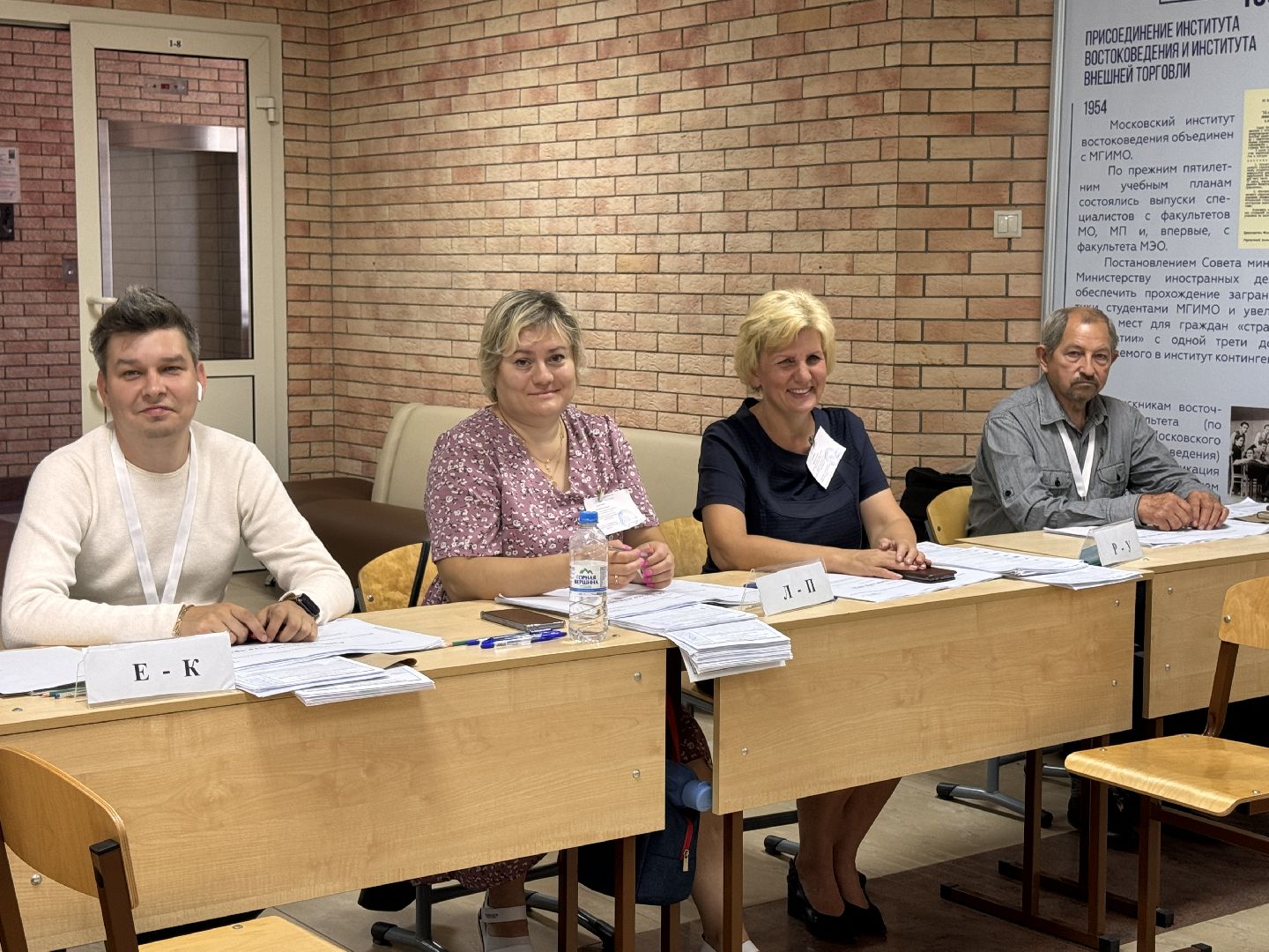 Выборы-2024, Одинцово, Лазутина голосует,