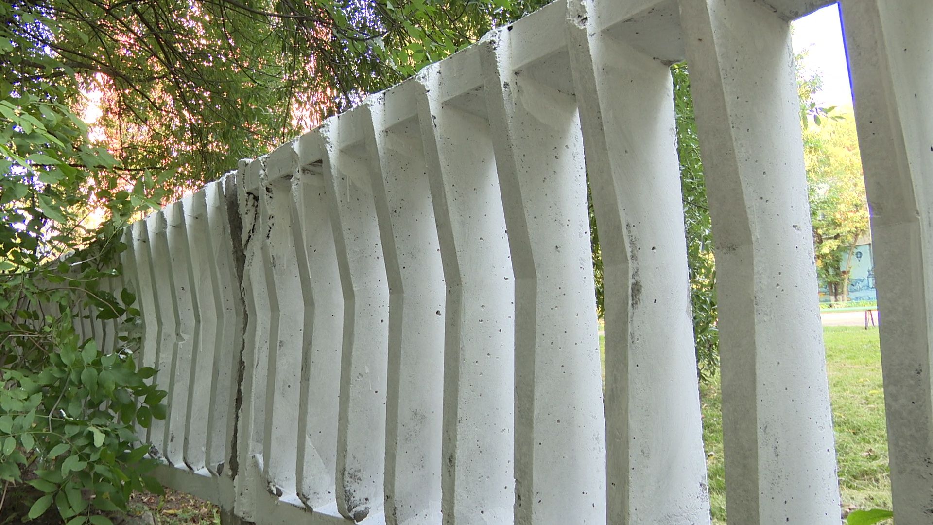 Реутов, образование, благоустройство, школа 4, забор,