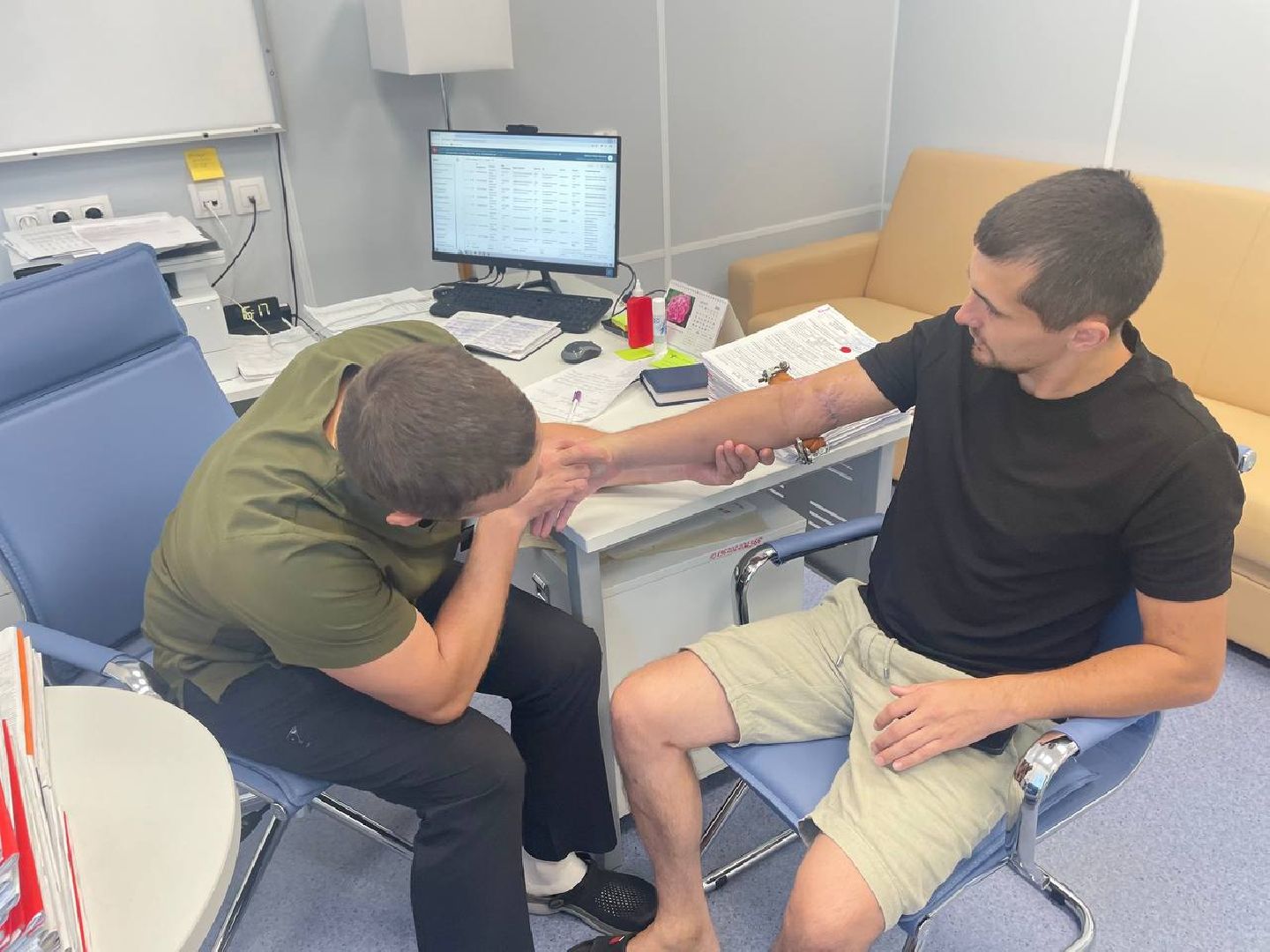 спасение пациента, травматология, мотоциклы,