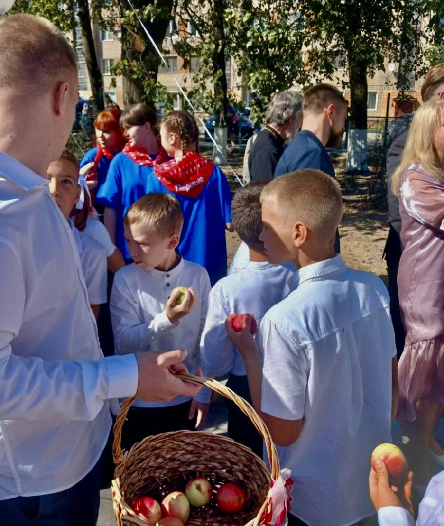 наро-фоминский городской округ, наро-фоминская школа номер 9, космонавт Валентин Лебедев, капитальный ремонт школ, образование Подмосковья,