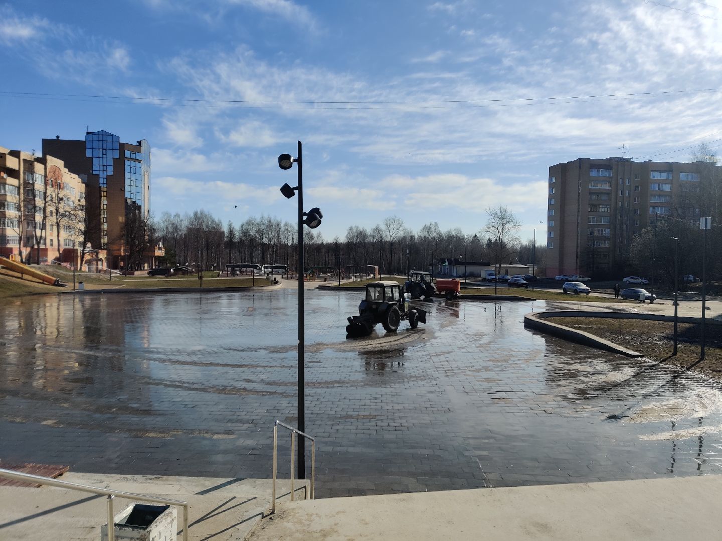 Красноармейск, уборка улиц, влажная уборка, школьный двор,