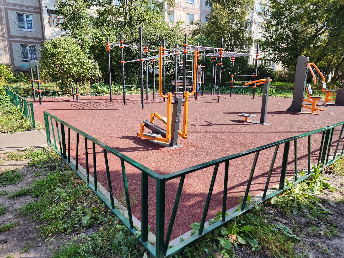 Чехов, улица Лопасненская, комплексное благоустройство двора, дворовая территория, парковки, тротуары, проезды, спортивная площадка, освещение, озеленение, формирование комфортной городской среды,