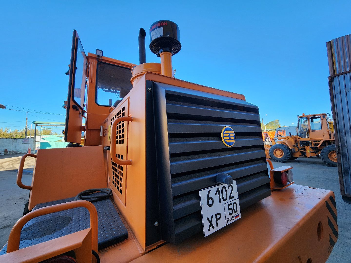 серпухов, комбинат благоустройства, новая техника, улица Екатерины Дашковой, погрузчик-очиститель,