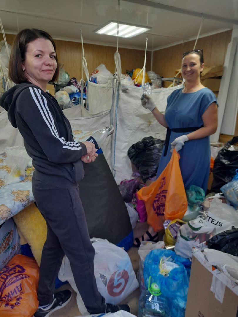 благотворительность, экоцентр Чисто и просто, вещи первой необходимости, раскладушки, канцтовары, хозтовары,
