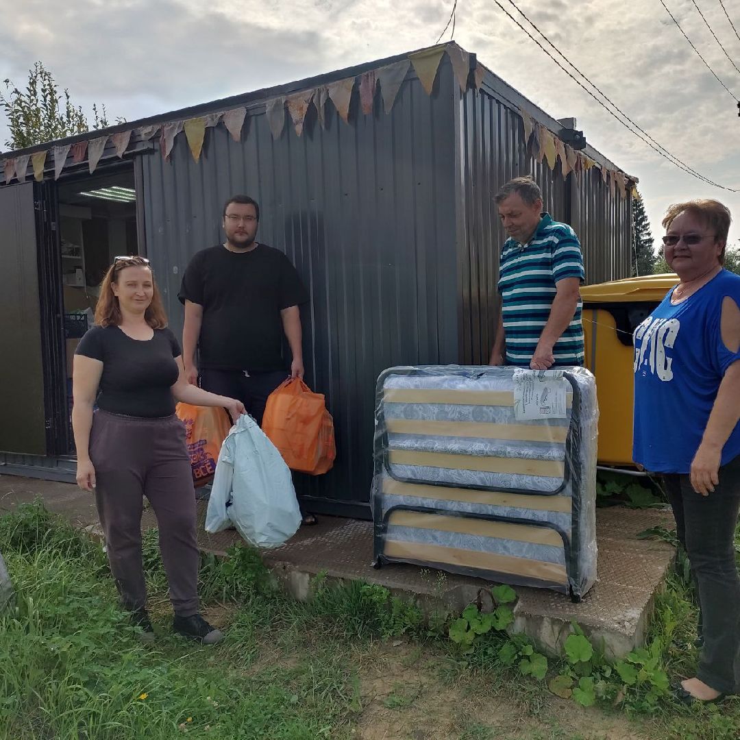 благотворительность, экоцентр Чисто и просто, вещи первой необходимости, раскладушки, канцтовары, хозтовары,