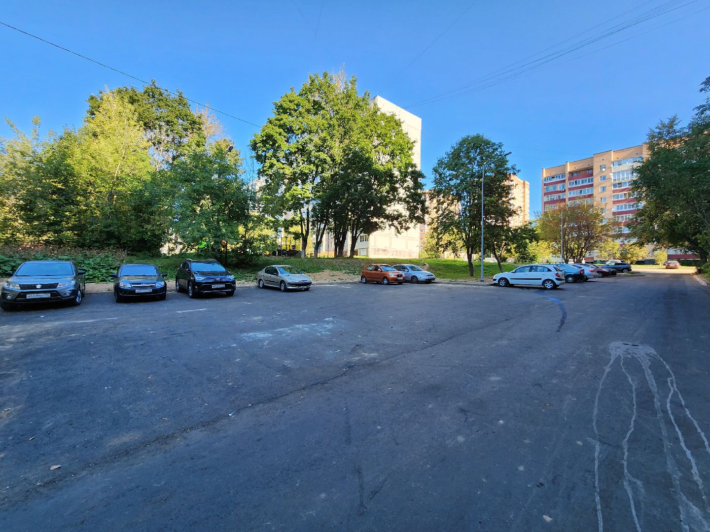 Чехов, улица Дружбы, комплексное благоустройство двора, дворовая территория, детская игровая площадка, парковки, тротуары, проезды, освещение, озеленение, формирование комфортной городской среды,