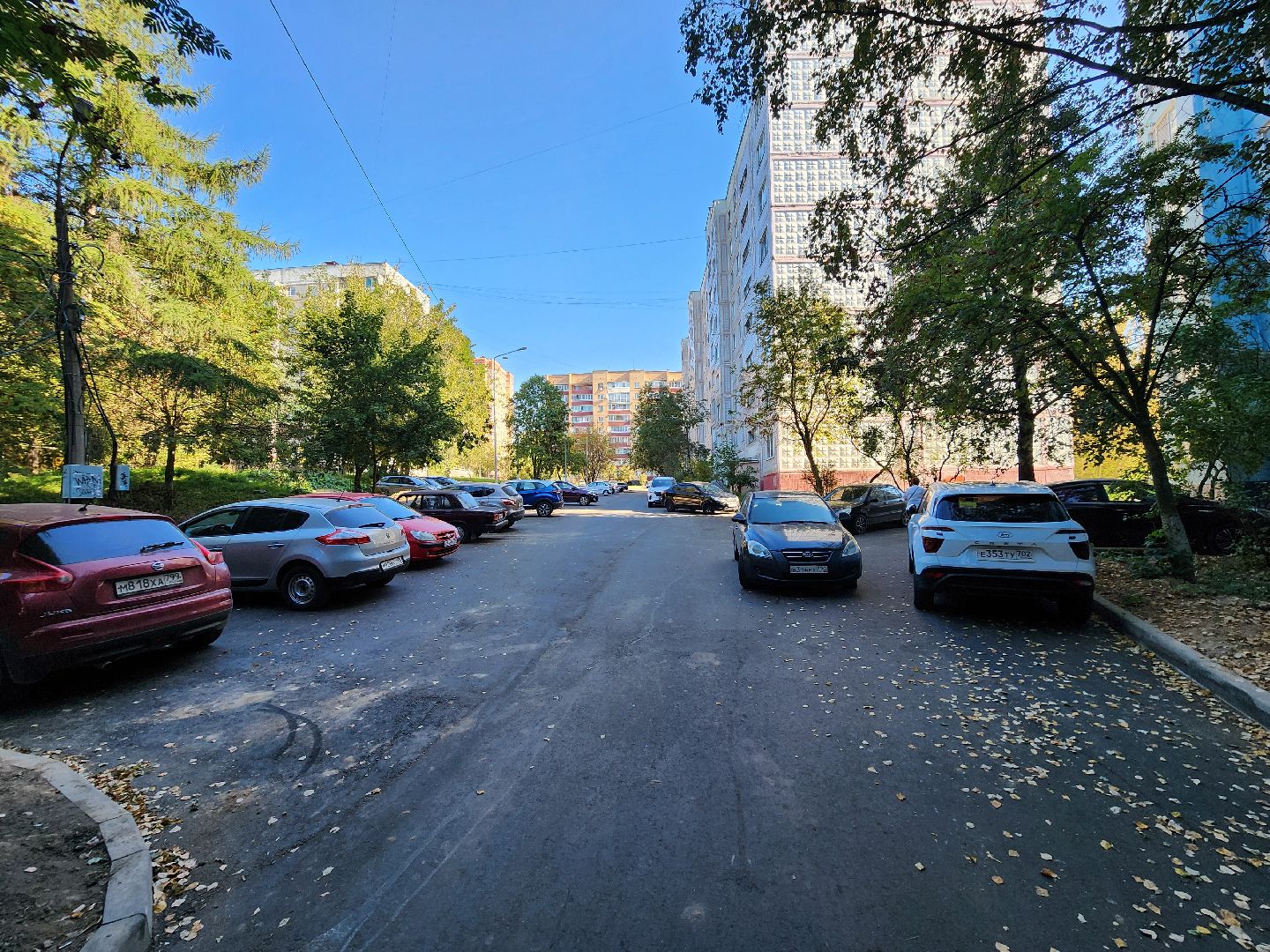 Чехов, улица Дружбы, комплексное благоустройство двора, дворовая территория, детская игровая площадка, парковки, тротуары, проезды, освещение, озеленение, формирование комфортной городской среды,