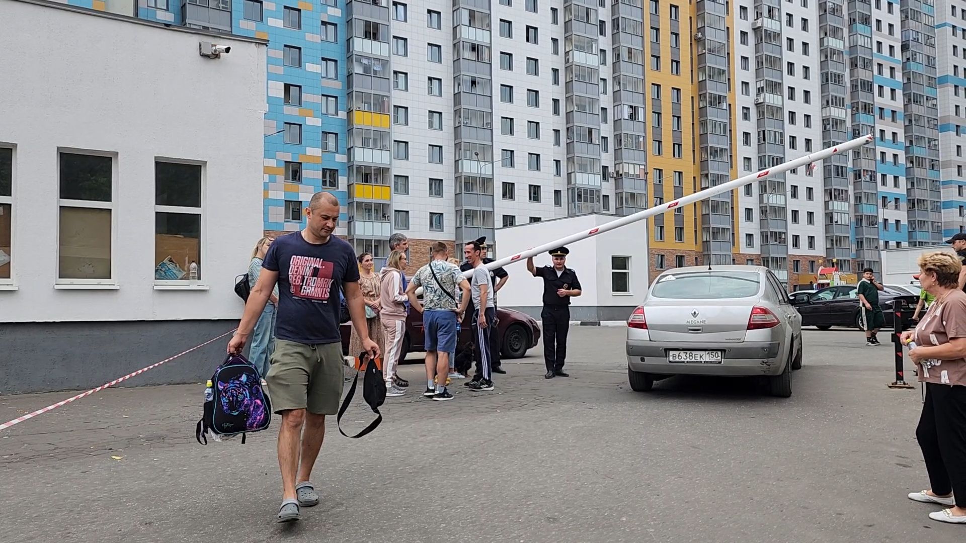 Раменское, проишествие, атака беспилотников в городе раменское, Жителей пускают в квартиры,