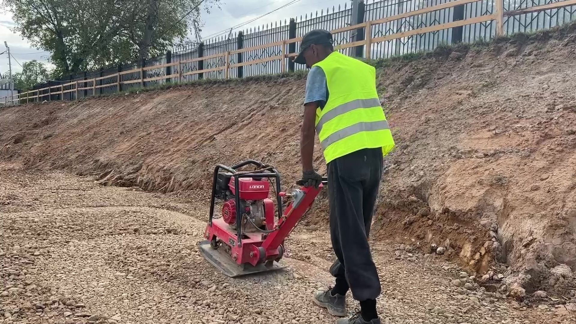 Реутов, стадион, реконструкций, футбол, трибуна, гостиница, строительство,