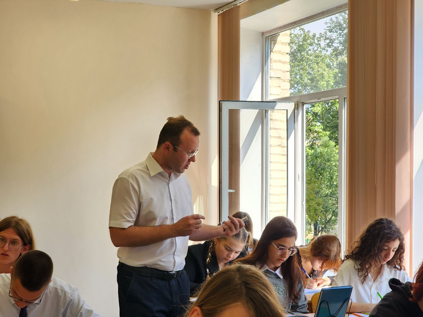 Подольск, образование, топ 100 учителей подмосковья, история и обществознание,